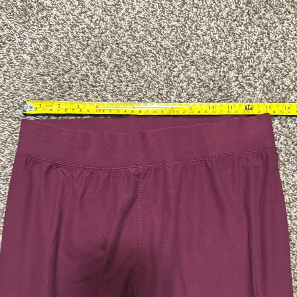 Womens medium Maurice’s Maroon Leggings - Picture 4 of 5